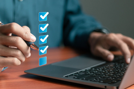 AdobeStock 1064427138 Unterlagen