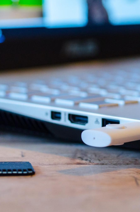 computer 2786081 1920